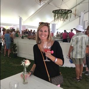 Meet your Posher, Stacy